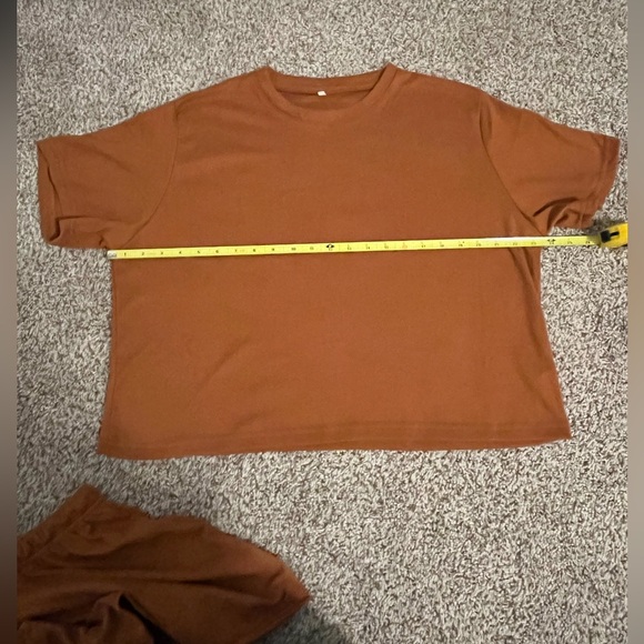 Rust Colored Short Sleeve Top and Shorts Set - Picture 12 of 12